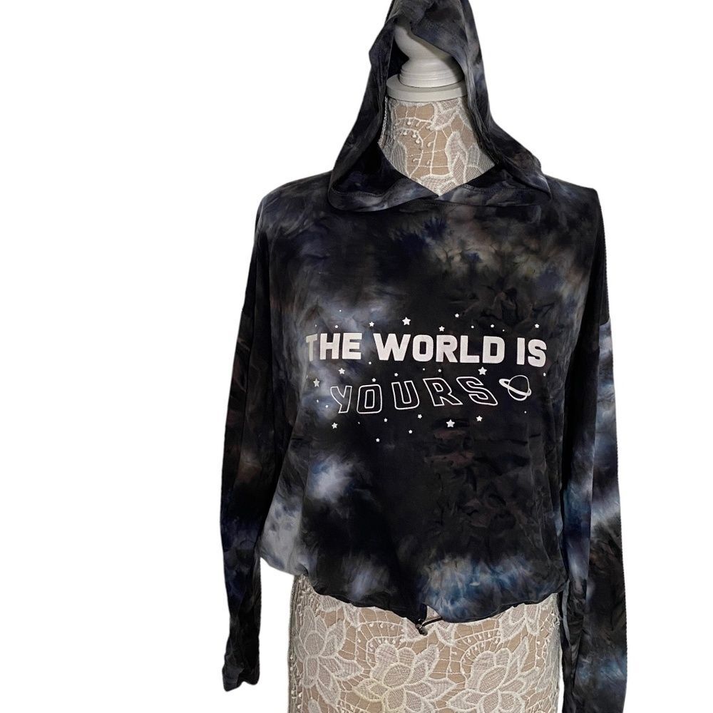 UK2LA Women's SMALL Tie Dye The World Is Yours Soft cropped Hoodie Slouchy